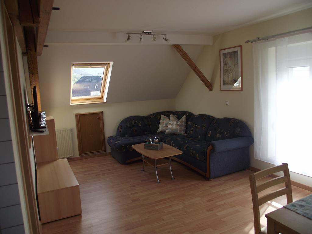 Kröv Ferienhaus Schneiders מראה חיצוני תמונה