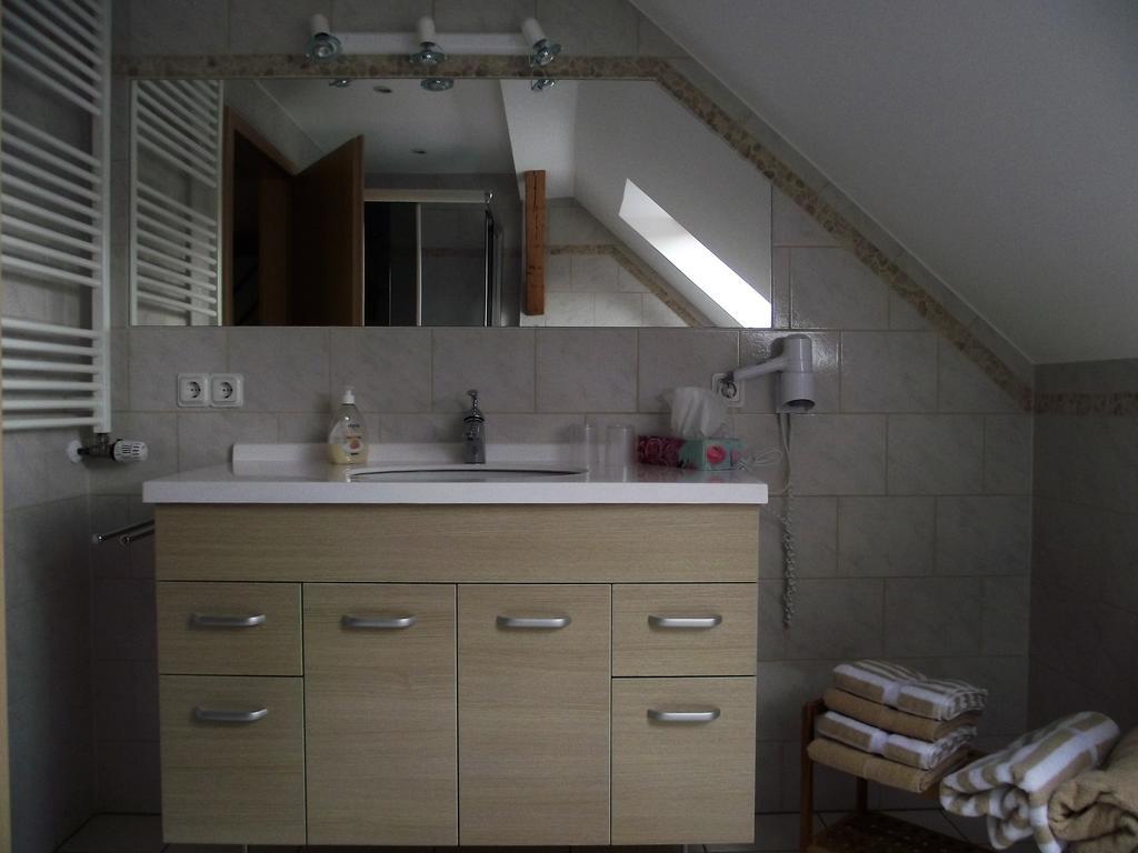Kröv Ferienhaus Schneiders מראה חיצוני תמונה